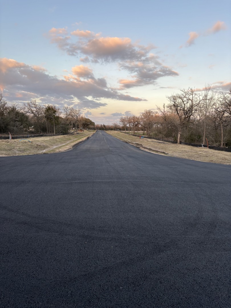 asphalt paving